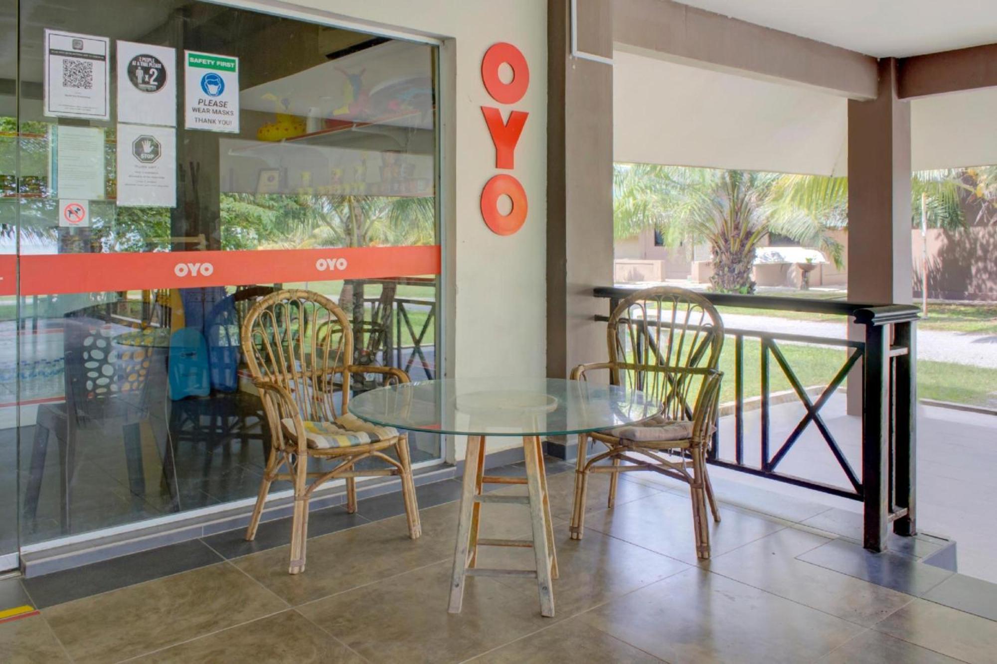 Super Oyo 89896 Sedili Inn Resort Kota Tinggi Kültér fotó